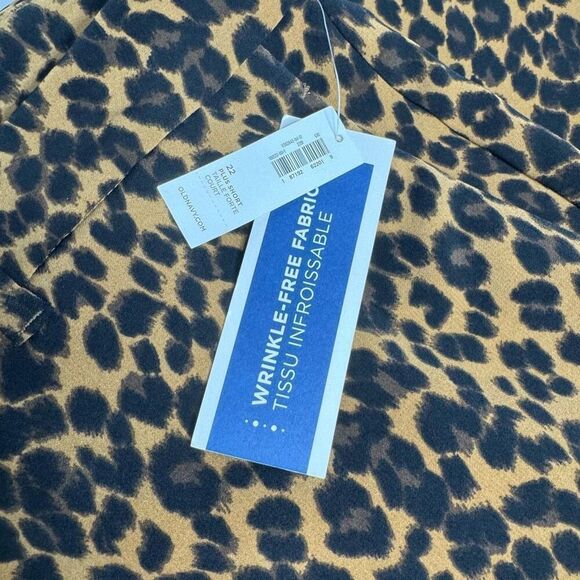 Old Navy NWT leopard print Harper mid rise crop pants size 22 short - Picture 9 of 13